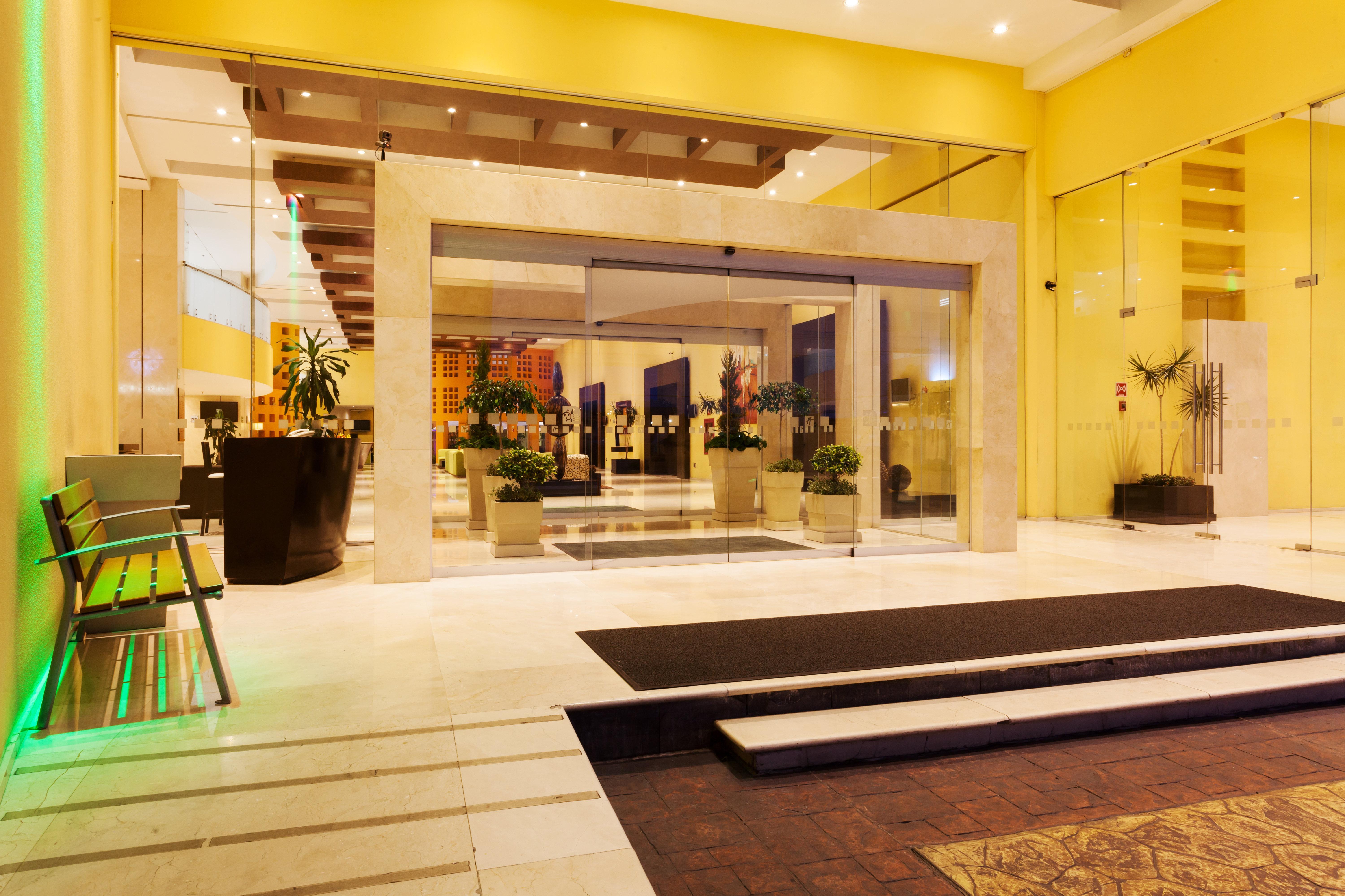 Holiday Inn Puebla Finsa By Ihg Esterno foto