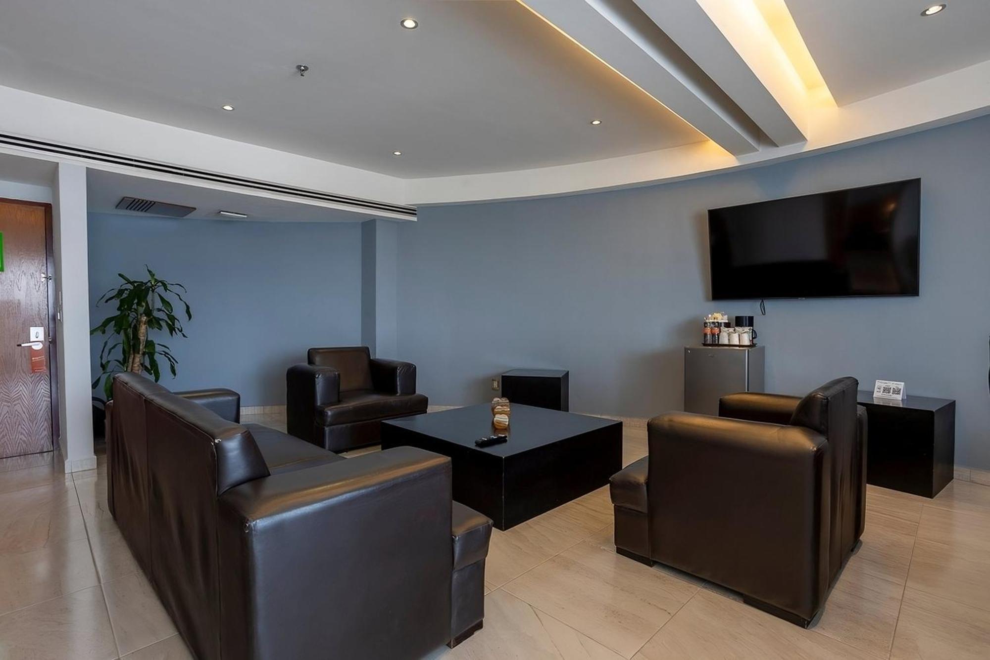 Holiday Inn Puebla Finsa By Ihg Esterno foto