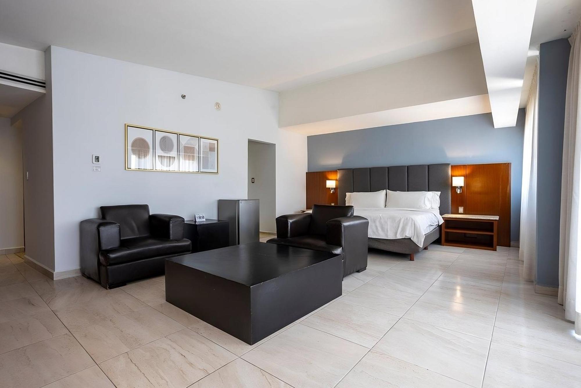 Holiday Inn Puebla Finsa By Ihg Esterno foto