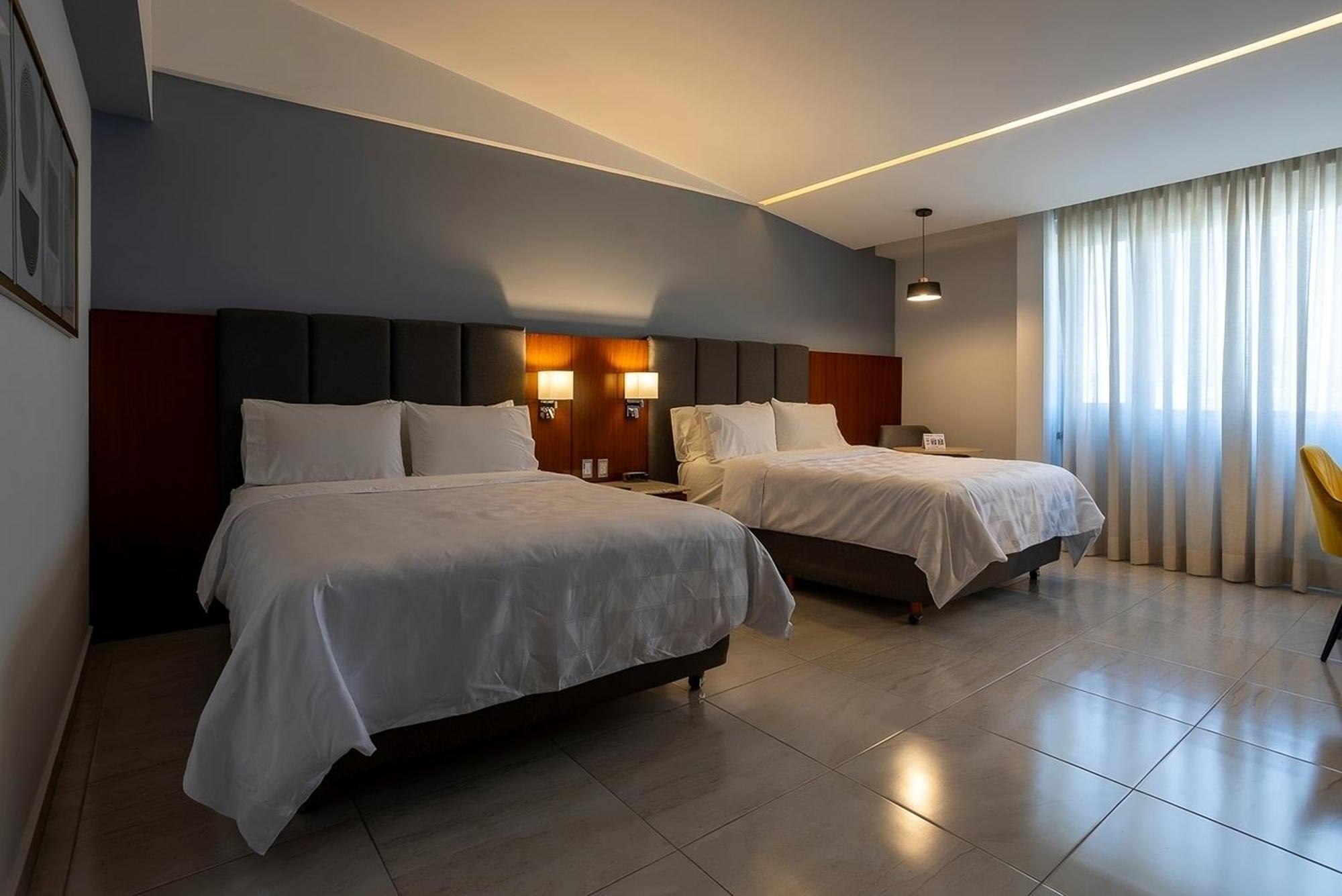 Holiday Inn Puebla Finsa By Ihg Esterno foto