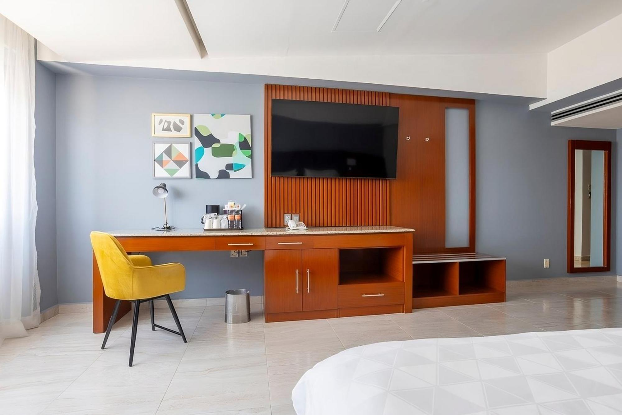 Holiday Inn Puebla Finsa By Ihg Esterno foto